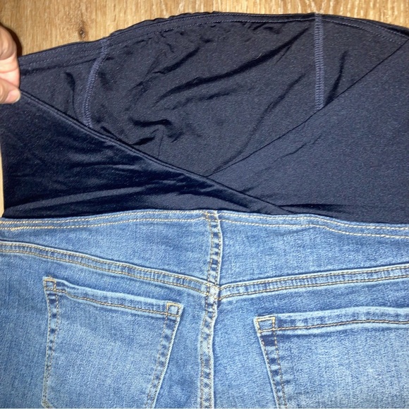 Isabel Women’s Maternity Blue Jeans with Elastic Waistband | Size 4 | Mommy - Picture 5 of 8